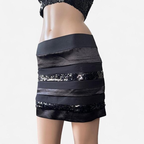 Bebe Vintage Black and silver sequin skirt - Picture 1 of 8